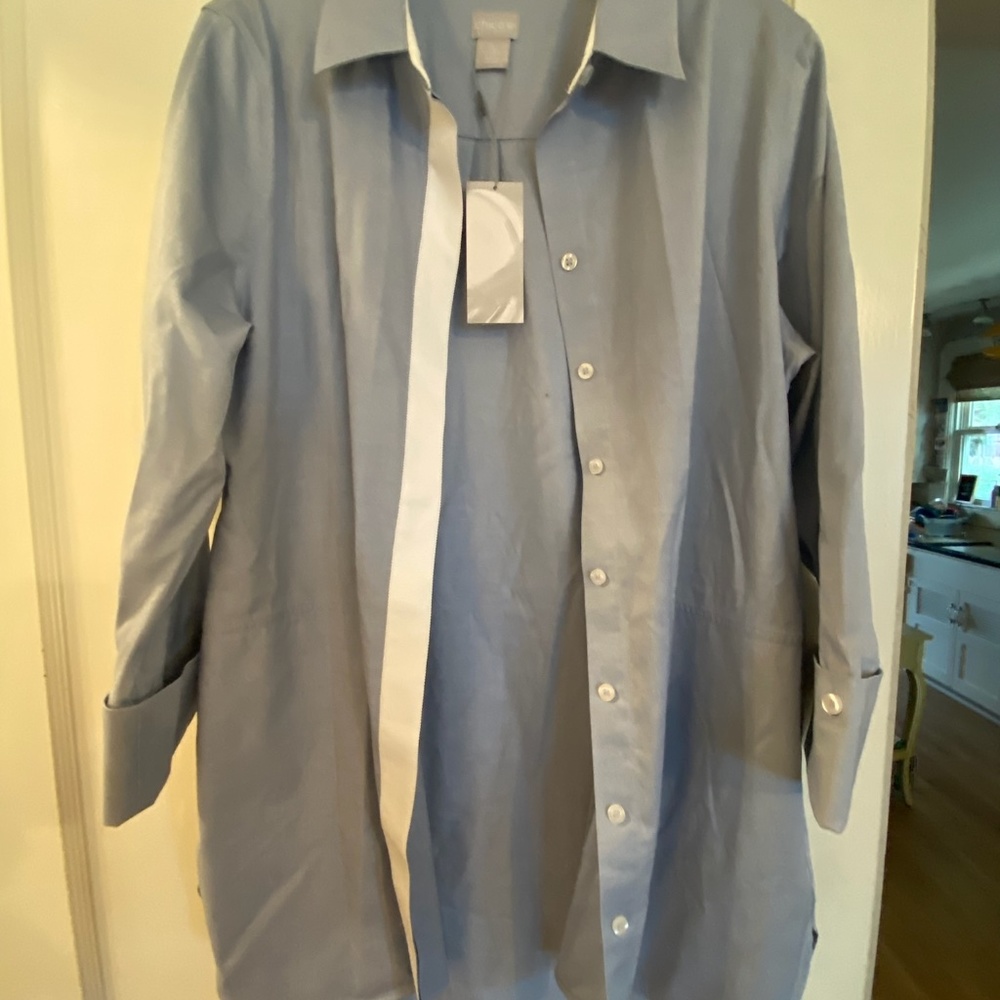 NWT Chico's No Iron Shirt Size L Blue w/ White Collar & placket
